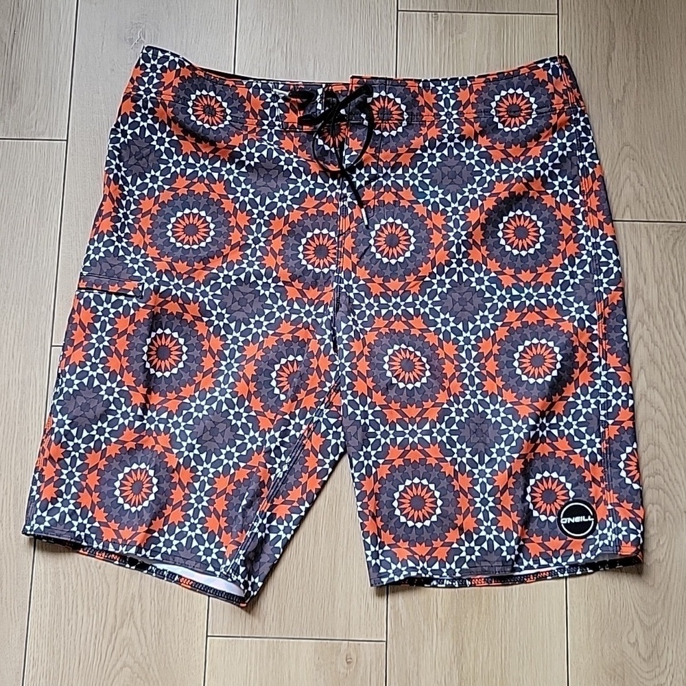 NWOT O'NEILL Board shorts size 36